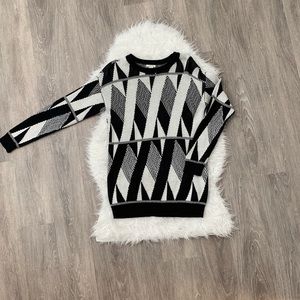 Forever 21 Geometric Sweater.    3/10